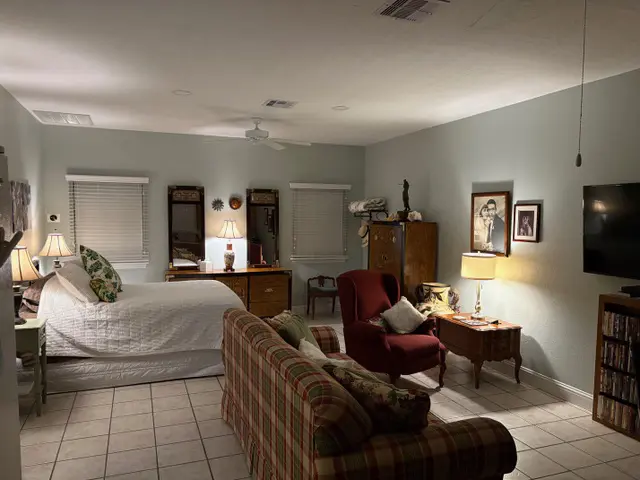 Barefoot Bungalow kitchen